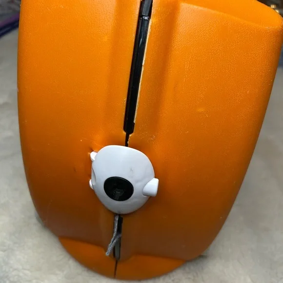 Melissa & Doug Trunki Tipu Tiger Orange Ride-On Suitcase - Picture 5 of 7